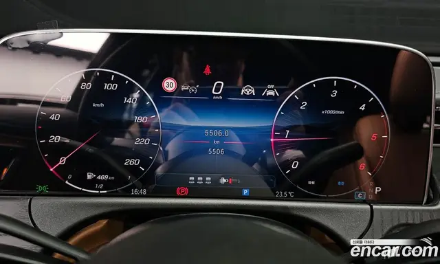 Mercedes-Benz E-Class 2025 2.0 автомат (гидро), миниатюра 11