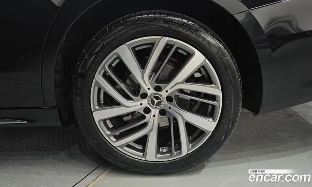 Mercedes-Benz E-Class 2025 2.0 автомат (гидро), миниатюра 7