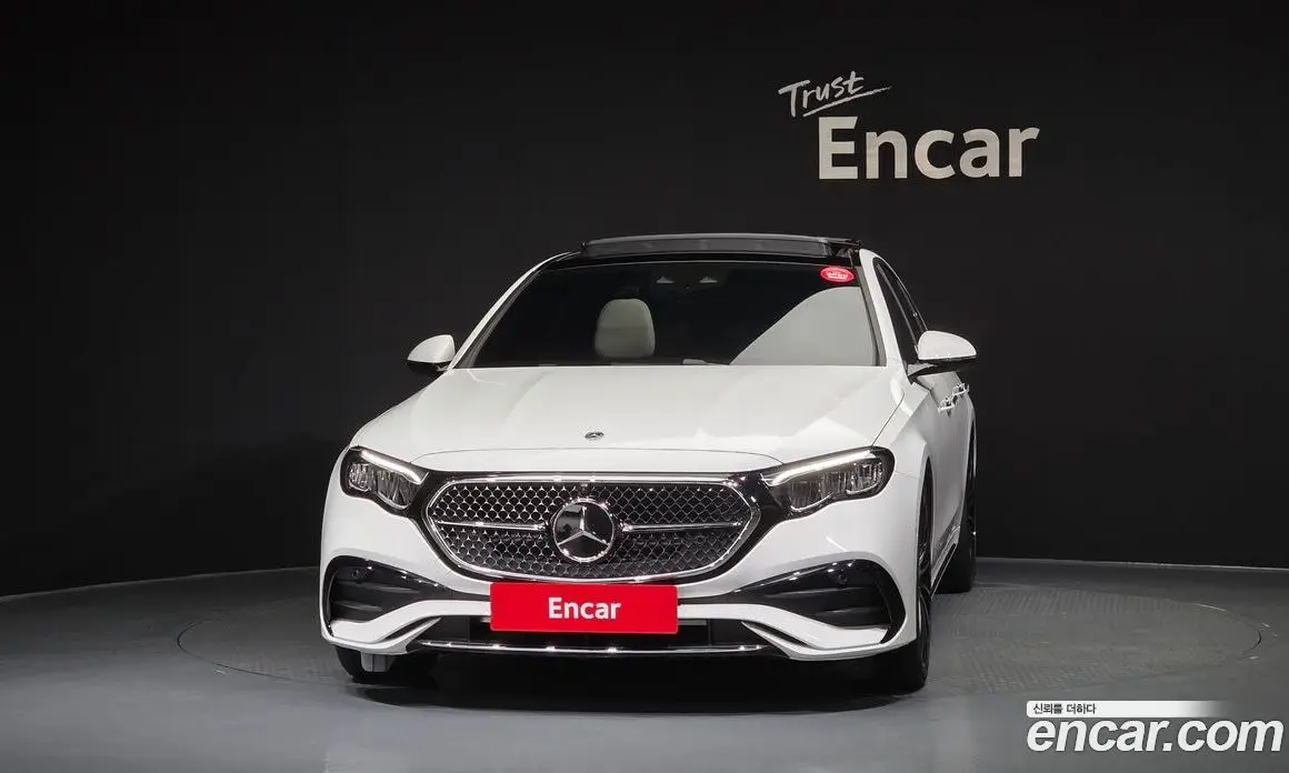 Mercedes-Benz E-Class 2026 2.0 автомат (гидро), фото 3