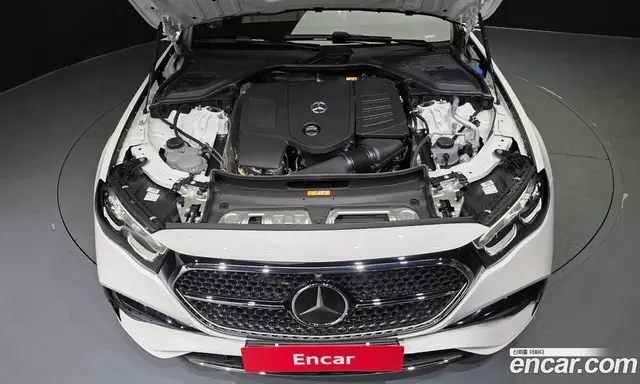Mercedes-Benz E-Class 2026 2.0 автомат (гидро), миниатюра 6