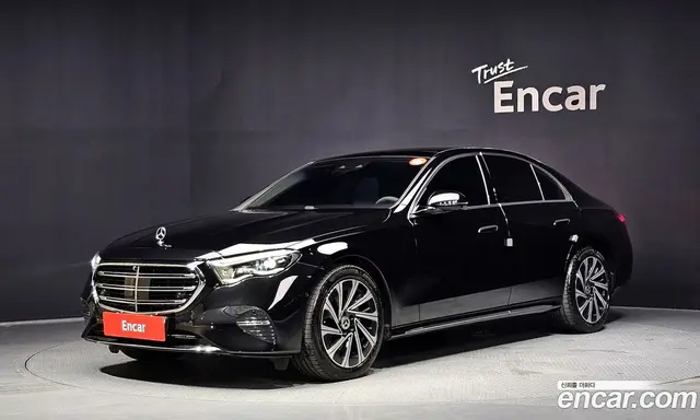 Mercedes-Benz E-Class 2026 2.0 автомат (гидро), миниатюра 1