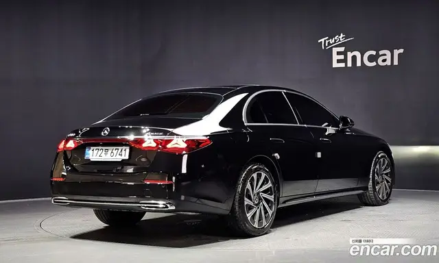 Mercedes-Benz E-Class 2026 2.0 автомат (гидро), миниатюра 2