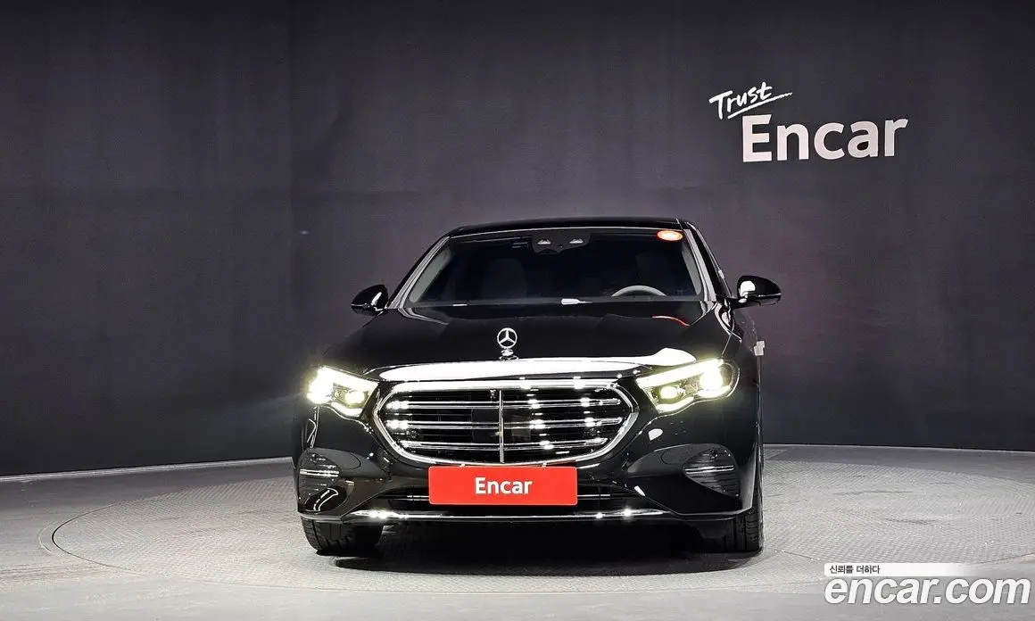 Mercedes-Benz E-Class 2026 2.0 автомат (гидро), фото 3