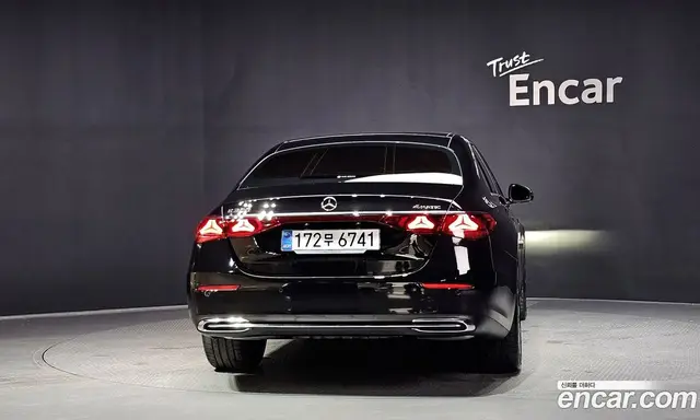 Mercedes-Benz E-Class 2026 2.0 автомат (гидро), миниатюра 4