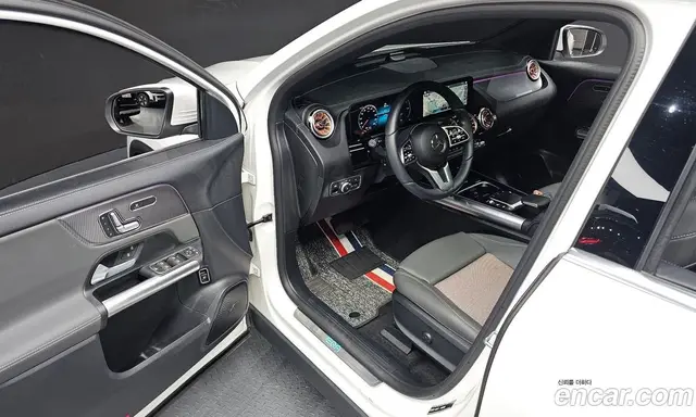 Mercedes-Benz EQA 2023 0.2 автомат (гидро), миниатюра 12