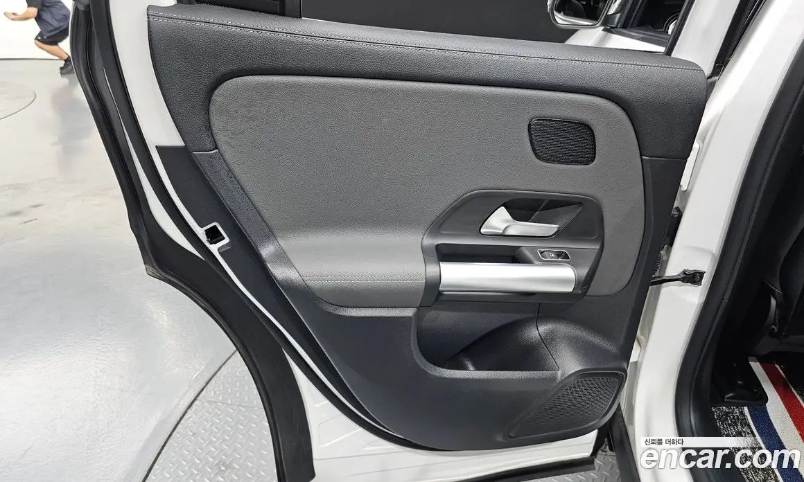 Mercedes-Benz EQA 2023 0.2 автомат (гидро), фото 14