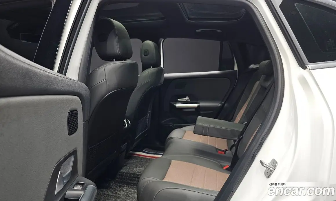 Mercedes-Benz EQA 2023 0.2 автомат (гидро), фото 17