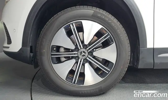 Mercedes-Benz EQA 2023 0.2 автомат (гидро), миниатюра 4