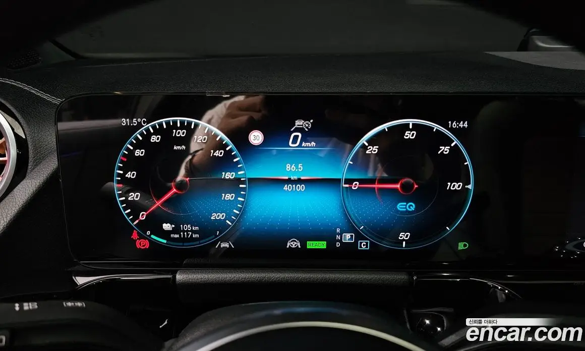 Mercedes-Benz EQA 2023 0.2 автомат (гидро), фото 10