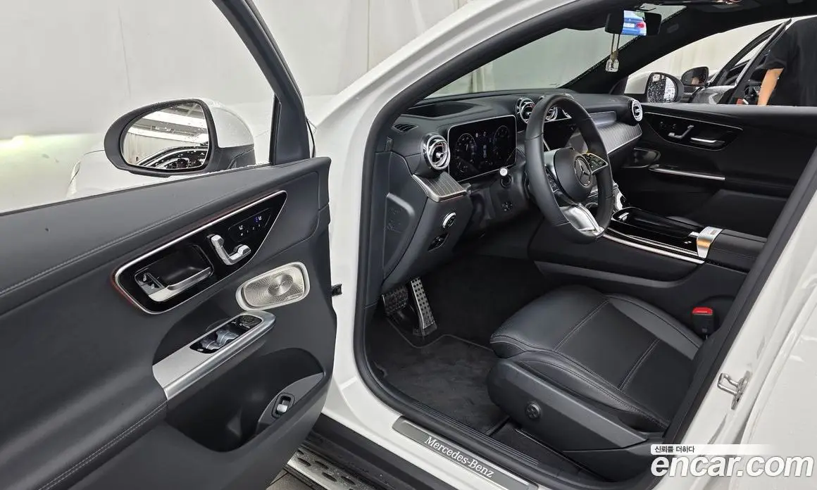 Mercedes-Benz GLC-Class 2024 2.0 автомат (гидро), фото 13