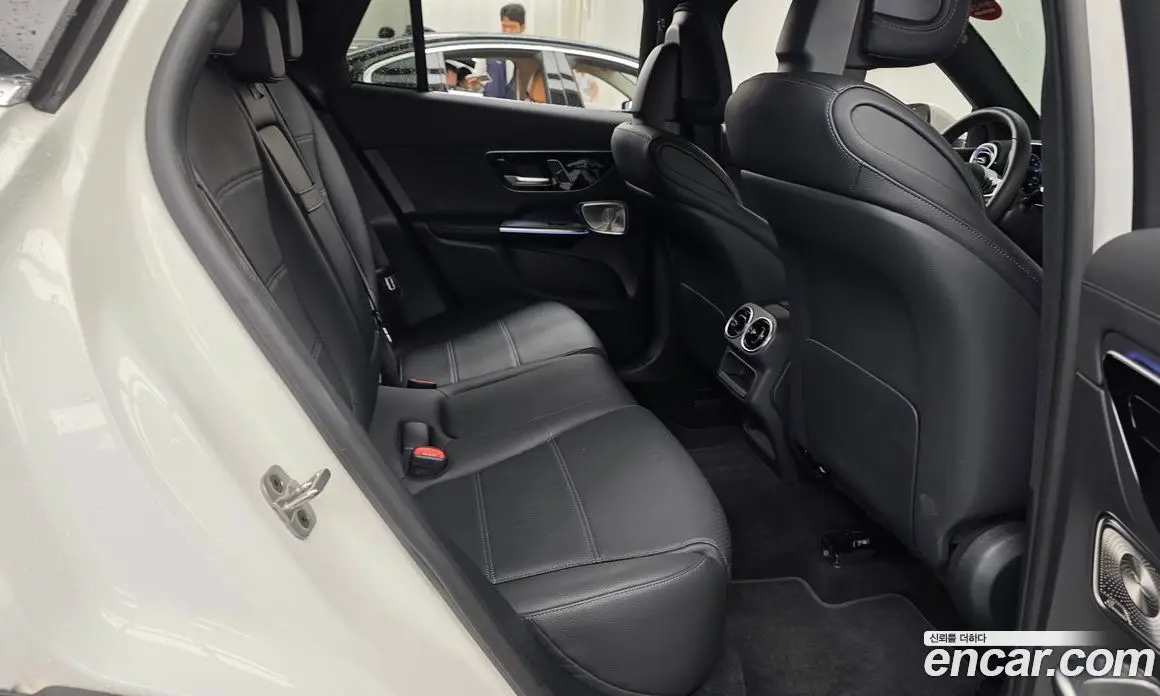 Mercedes-Benz GLC-Class 2024 2.0 автомат (гидро), фото 17