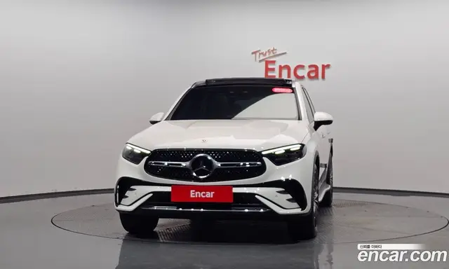Mercedes-Benz GLC-Class 2024 2.0 автомат (гидро), миниатюра 2