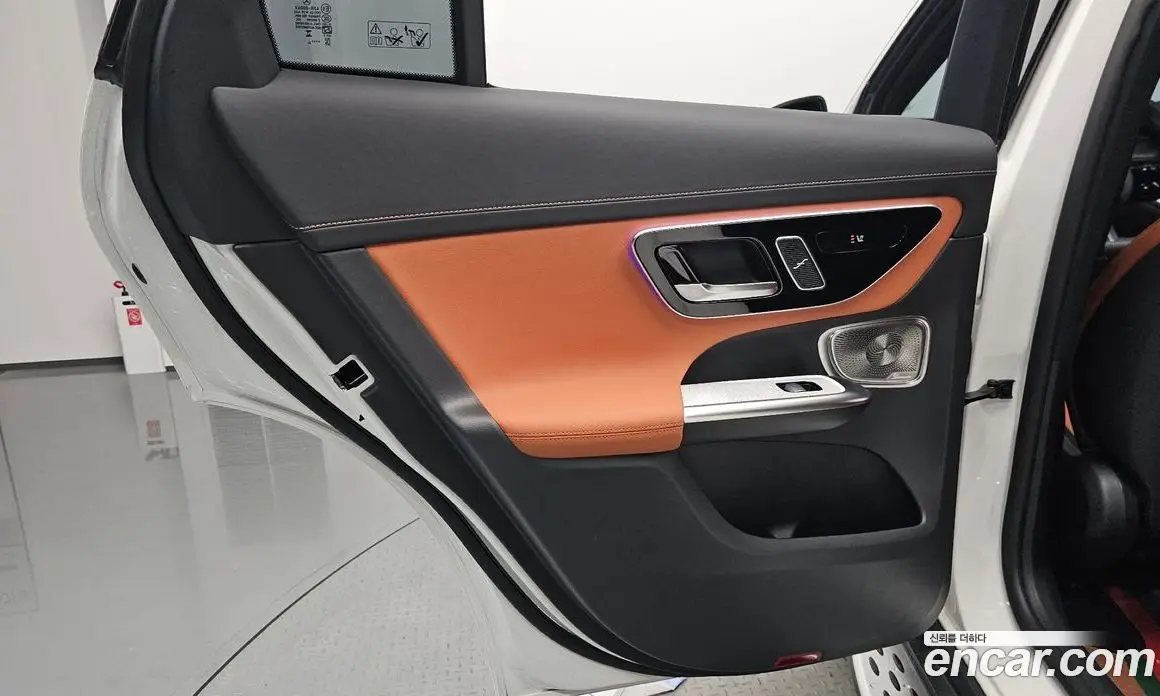 Mercedes-Benz GLC-Class 2024 2.0 автомат (гидро), фото 14