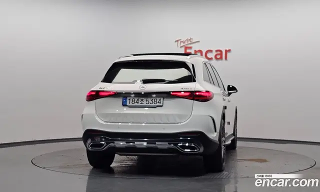 Mercedes-Benz GLC-Class 2024 2.0 автомат (гидро), миниатюра 3