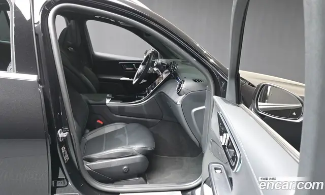 Mercedes-Benz GLC-Class 2024 2.0 автомат (гидро), миниатюра 11