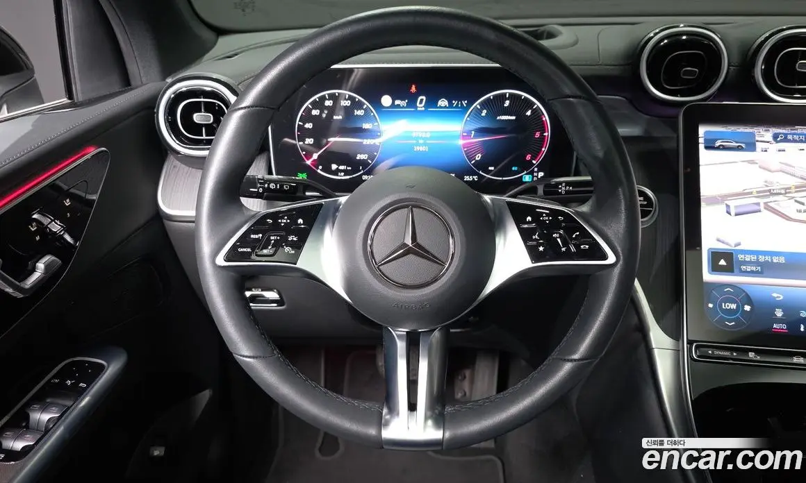 Mercedes-Benz GLC-Class 2024 2.0 автомат (гидро), фото 13