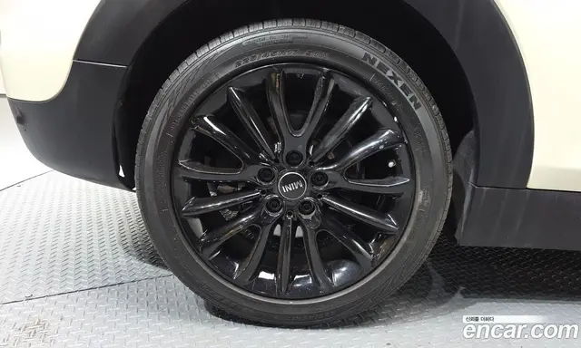 Mini Clubman 2020 2.0 автомат (гидро), миниатюра 5