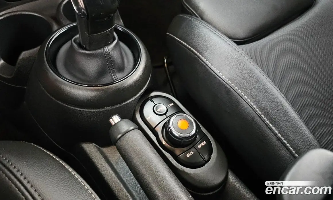 Mini Cooper 2020 1.5 автомат (гидро), фото 27