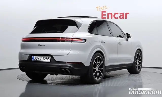 Porsche Cayenne 2024 3.0 автомат (гидро), миниатюра 2