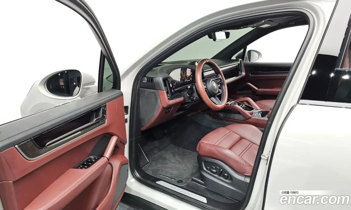 Porsche Cayenne 2024 3.0 автомат (гидро), фото 13