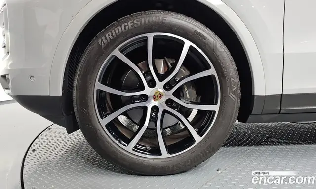 Porsche Cayenne 2024 3.0 автомат (гидро), миниатюра 5
