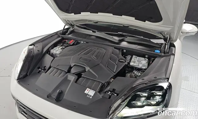 Porsche Cayenne 2024 3.0 автомат (гидро), миниатюра 6