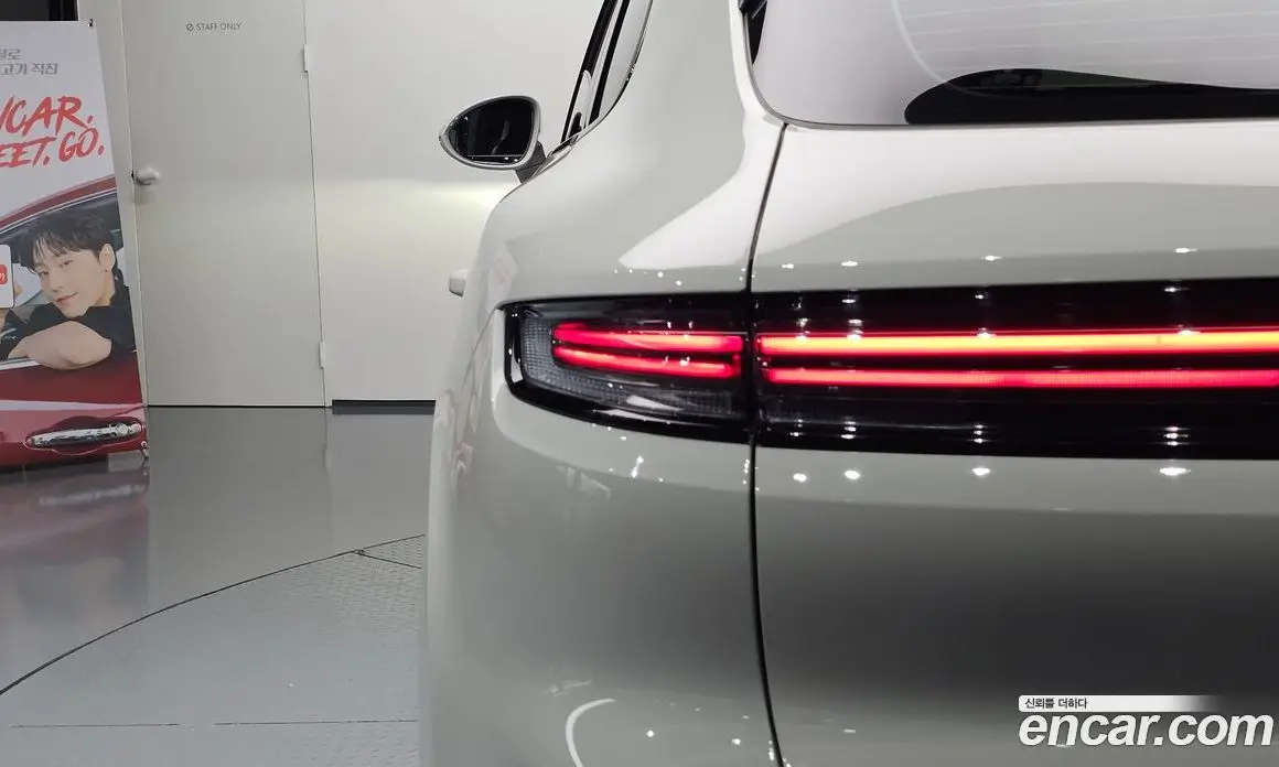 Porsche Cayenne 2024 3.0 автомат (гидро), фото 9