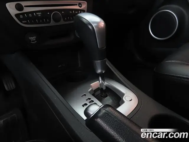 Renault (Samsung) SM3 2010 1.6 автомат (гидро), миниатюра 9
