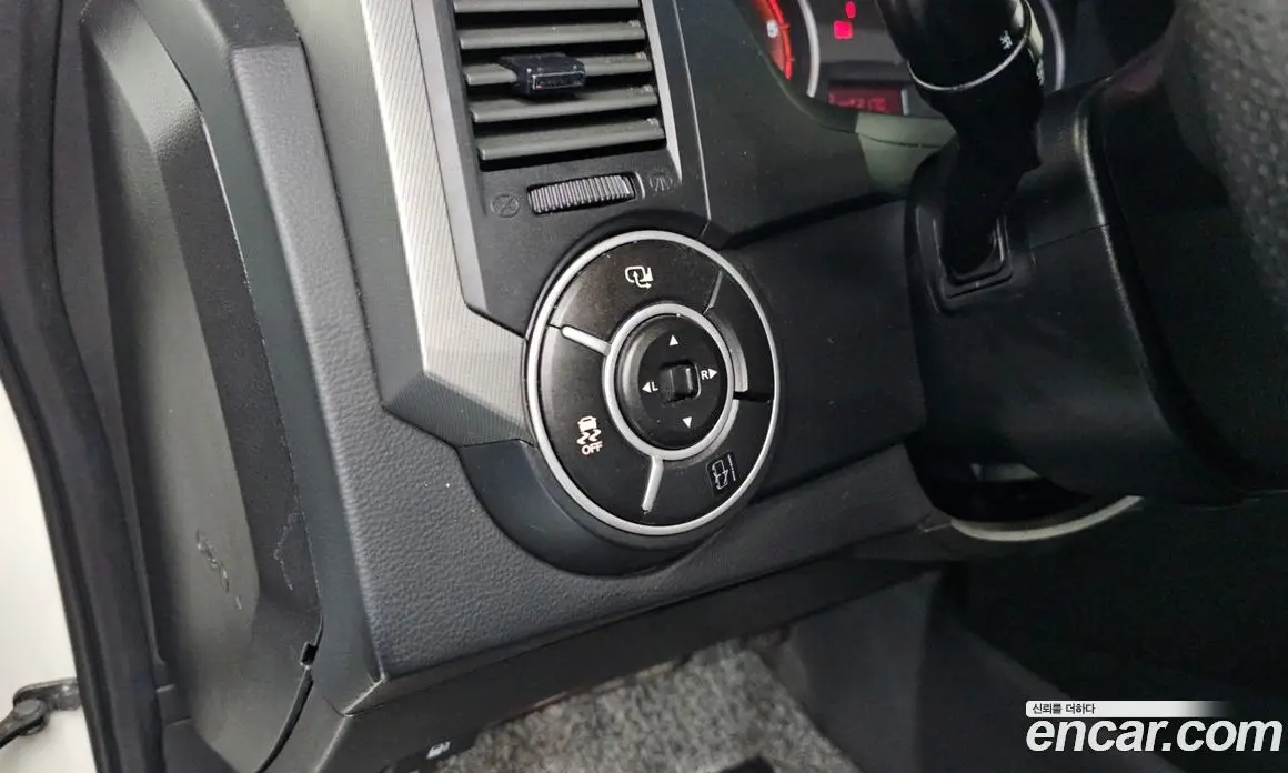 SsangYong Korando 2012 2.0 автомат (гидро), фото 22