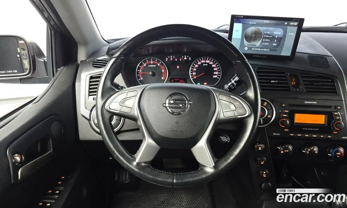 SsangYong Korando 2015 2.0 автомат (гидро), фото 18