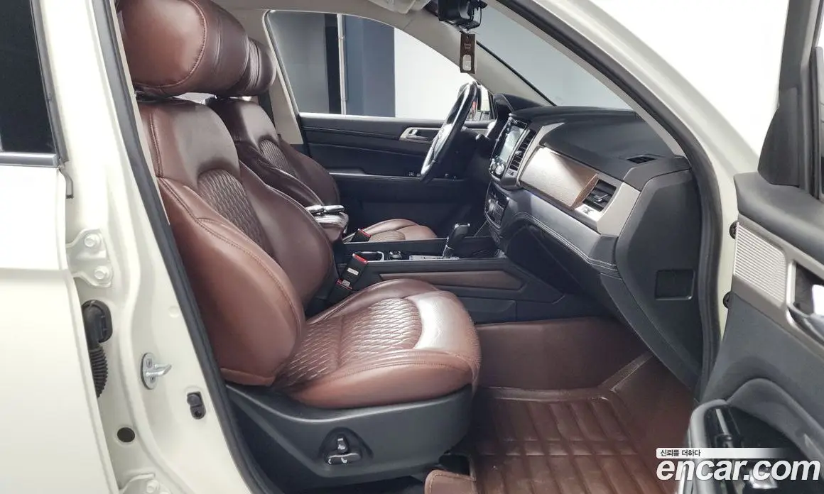 SsangYong Rexton 2017 2.2 автомат (гидро), фото 16