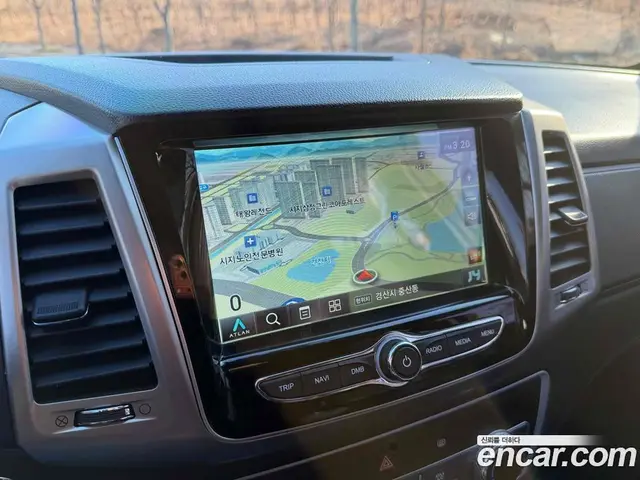 SsangYong Rexton 2018 2.2 автомат (гидро), миниатюра 12