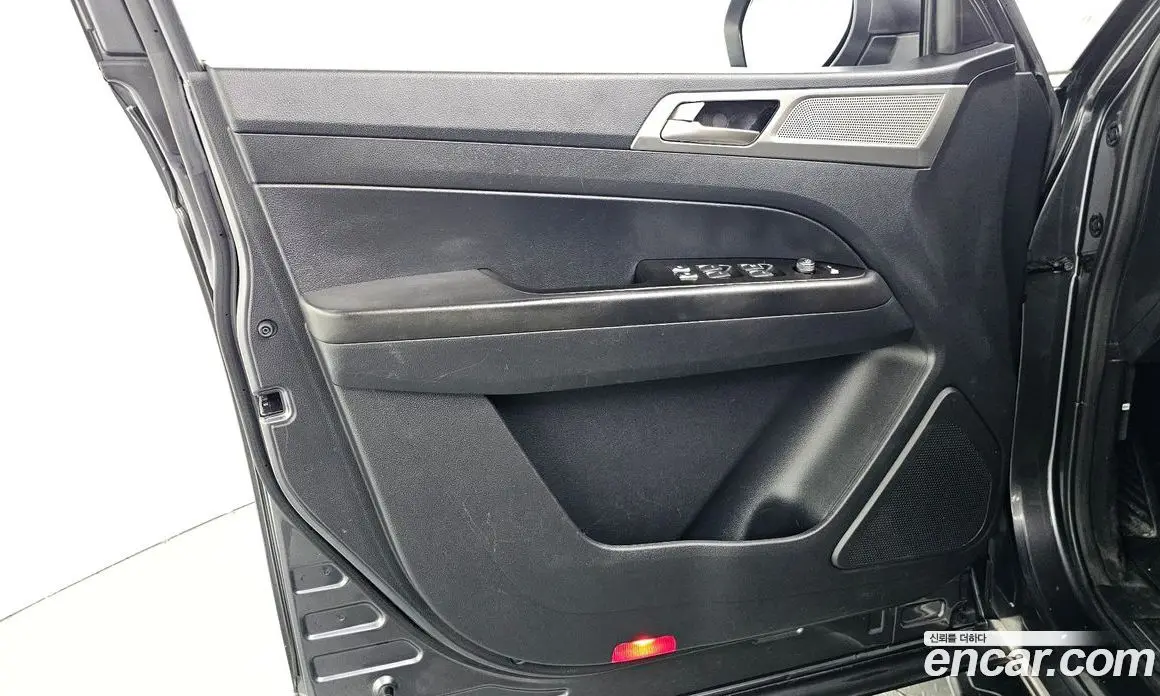 SsangYong Rexton 2018 2.2 автомат (гидро), фото 14