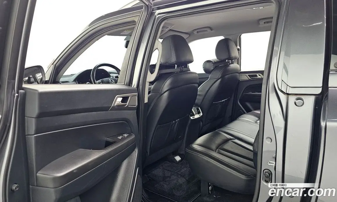 SsangYong Rexton 2018 2.2 автомат (гидро), фото 17