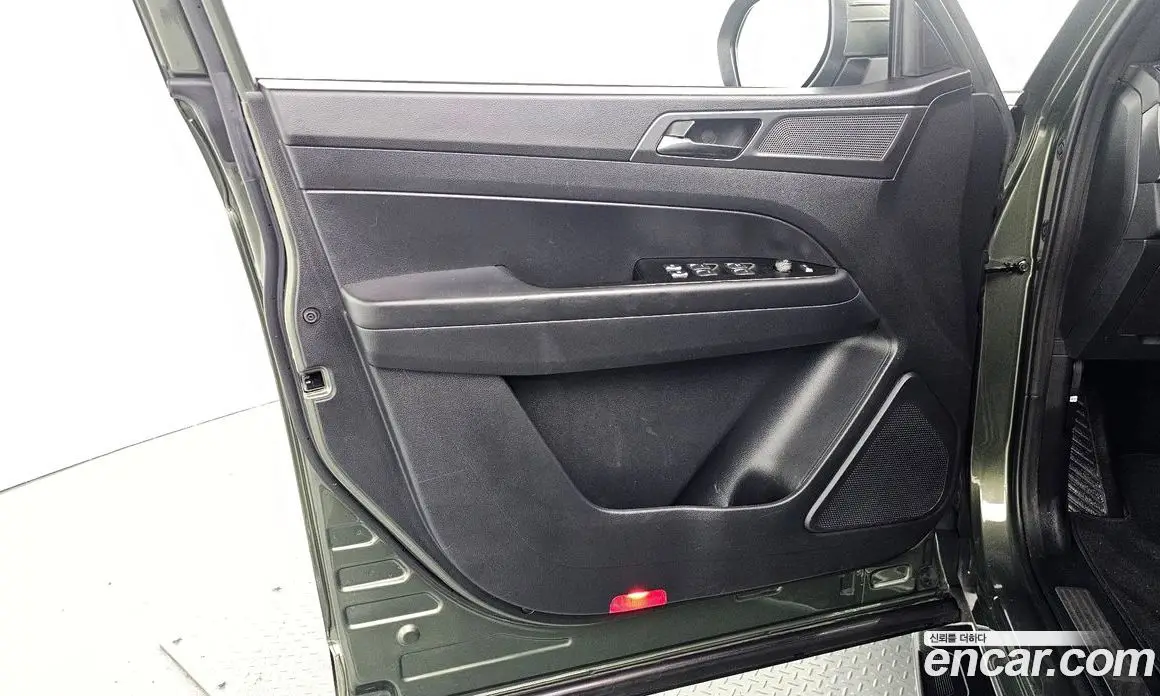 SsangYong Rexton 2022 2.2 автомат (гидро), фото 14