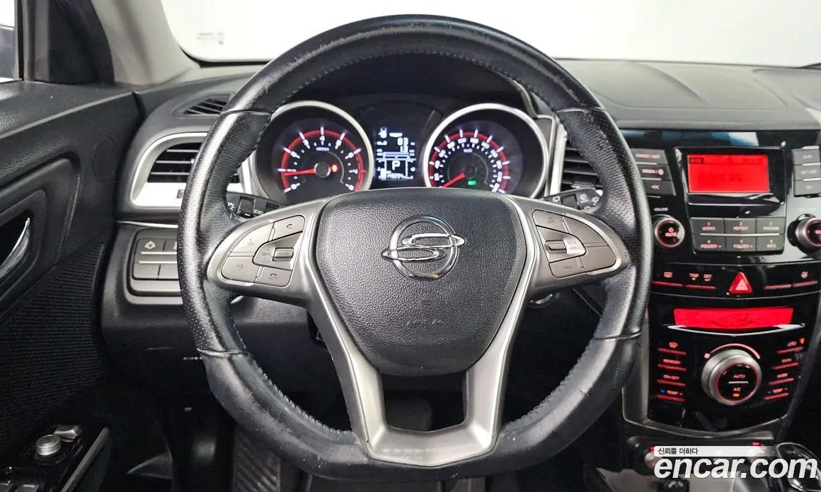 SsangYong TIBOLI 2015 1.6 автомат (гидро), фото 18