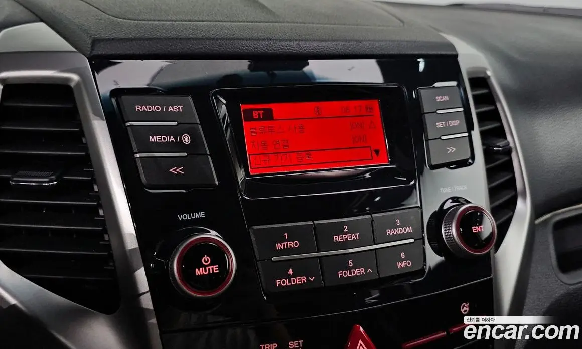 SsangYong TIBOLI 2015 1.6 автомат (гидро), фото 20