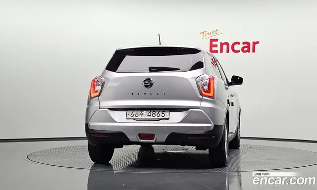 SsangYong TIBOLI 2015 1.6 автомат (гидро), миниатюра 3