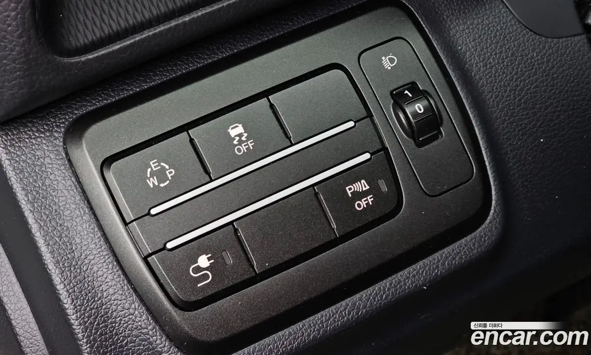SsangYong TIBOLI 2017 1.6 автомат (гидро), фото 13