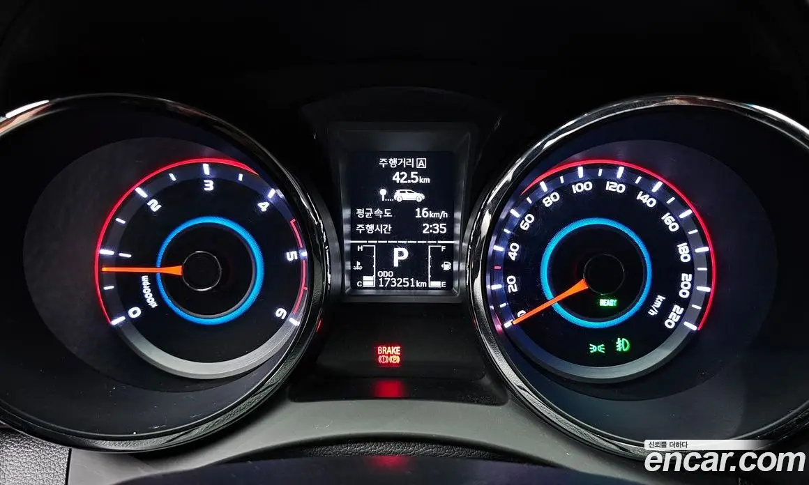 SsangYong TIBOLI 2017 1.6 автомат (гидро), фото 8