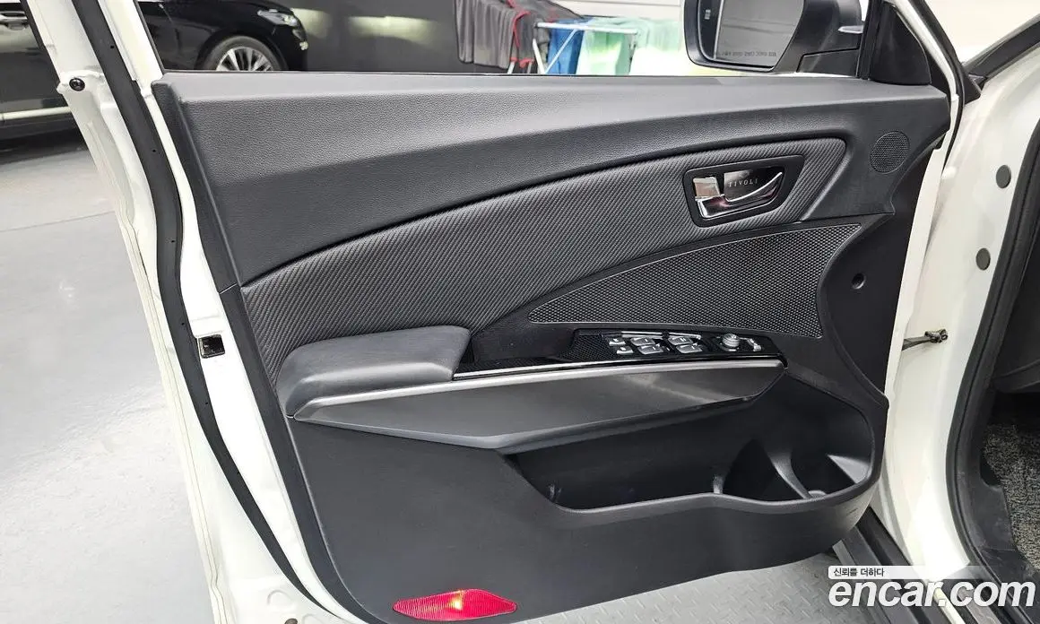 SsangYong TIBOLI 2019 1.6 автомат (гидро), фото 14
