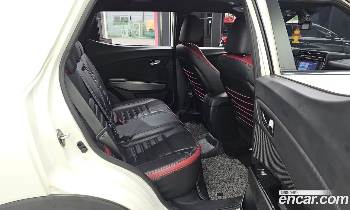 SsangYong TIBOLI 2019 1.6 автомат (гидро), фото 18