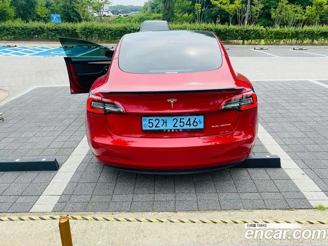 Tesla Model 3 2022 автомат (гидро), миниатюра 4