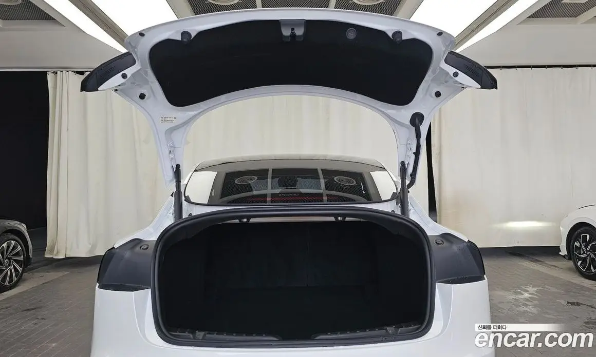 Tesla Model 3 2024 0.2 автомат (гидро), фото 26