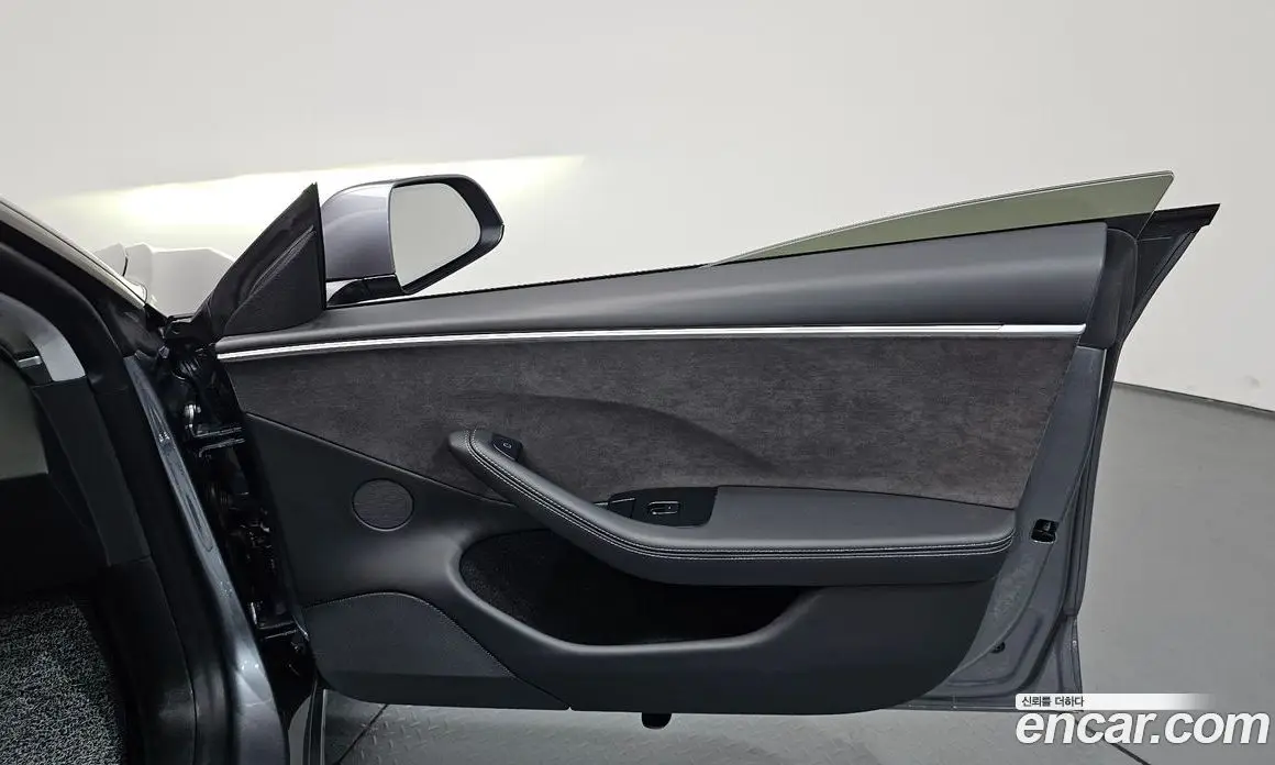 Tesla Model 3 2024 0.2 автомат (гидро), фото 13