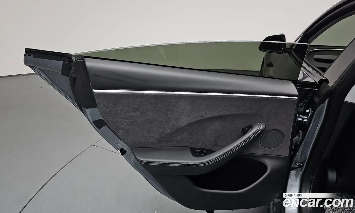 Tesla Model 3 2024 0.2 автомат (гидро), фото 14