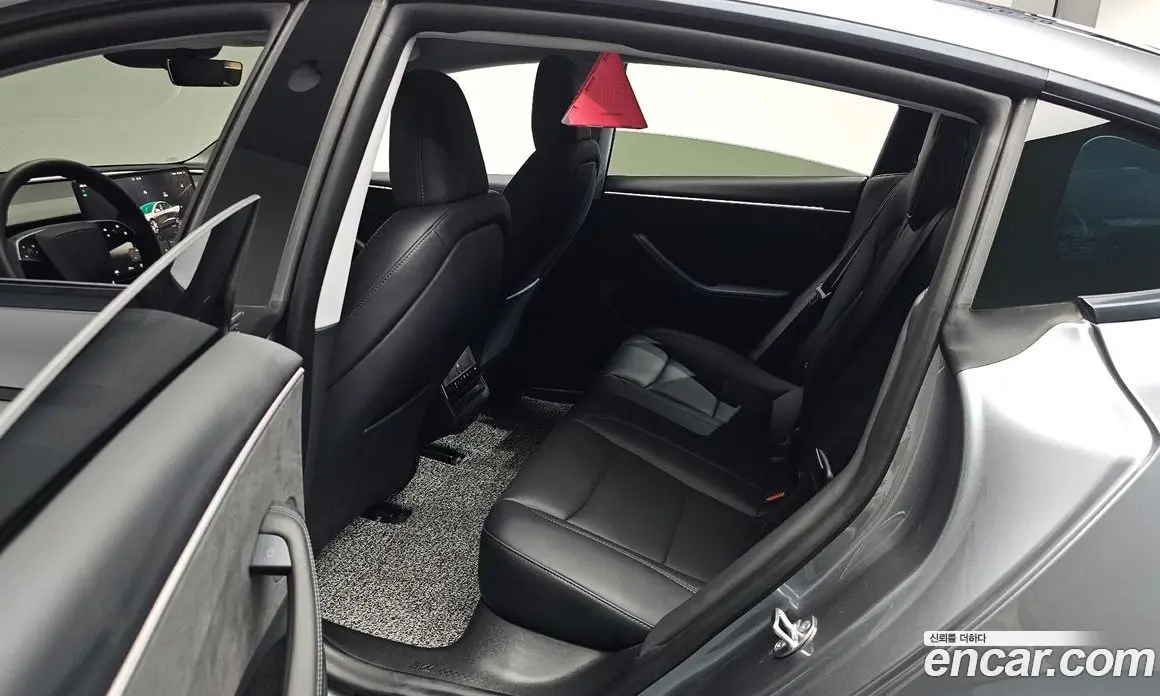 Tesla Model 3 2024 0.2 автомат (гидро), фото 17