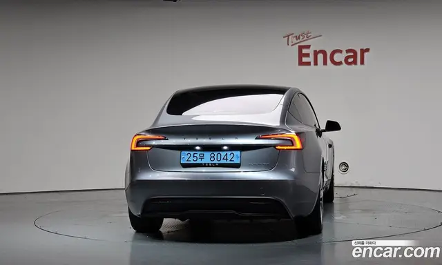 Tesla Model 3 2024 0.2 автомат (гидро), миниатюра 3