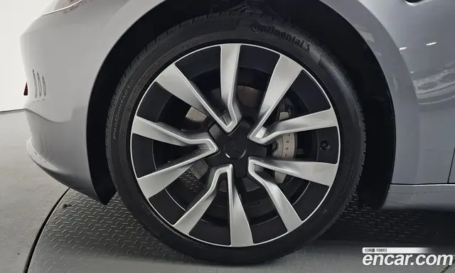 Tesla Model 3 2024 0.2 автомат (гидро), миниатюра 4