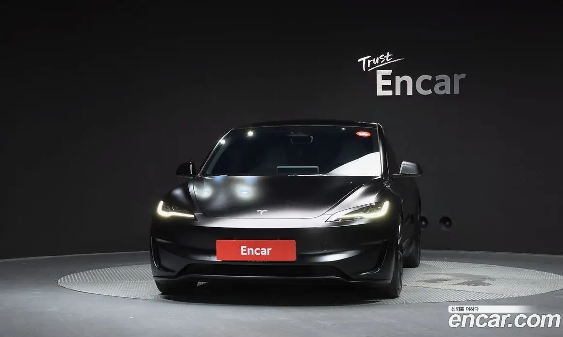 Tesla Model 3 2025 0.2 автомат (гидро), фото 3